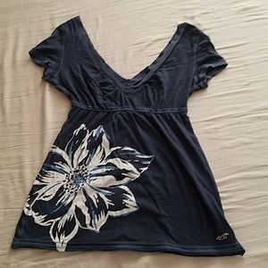 Hollister Flower Top